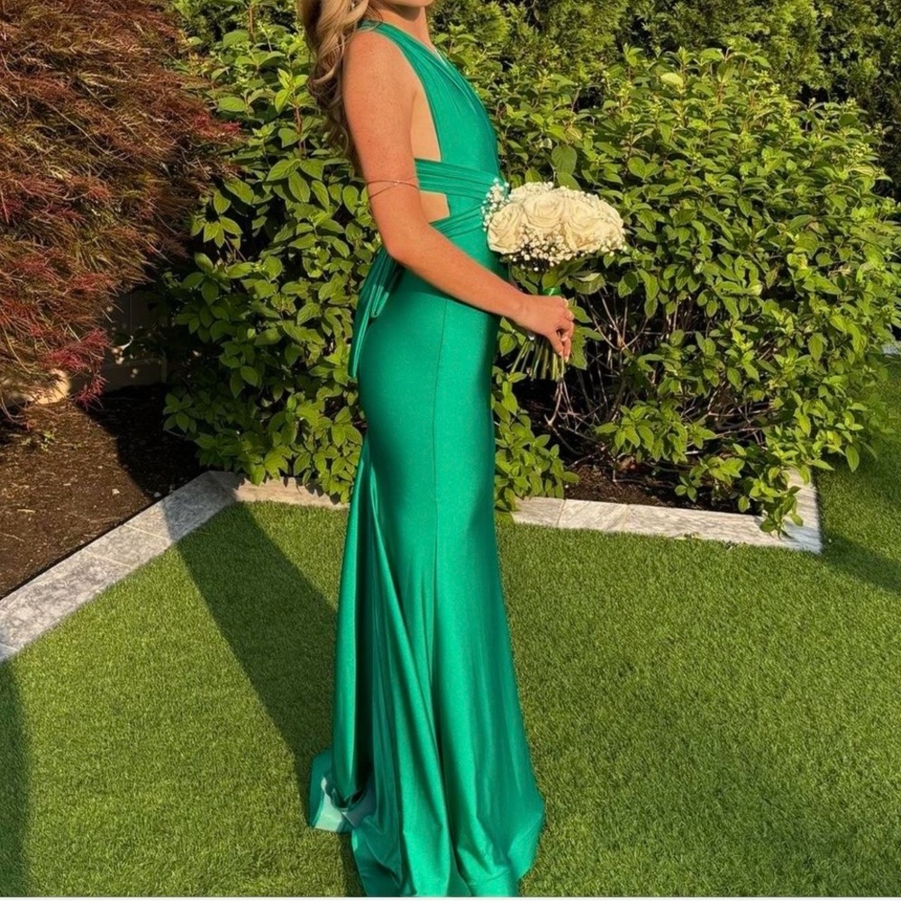 Elegant Green Cutout Maxi Dress - Women's Formal Gown